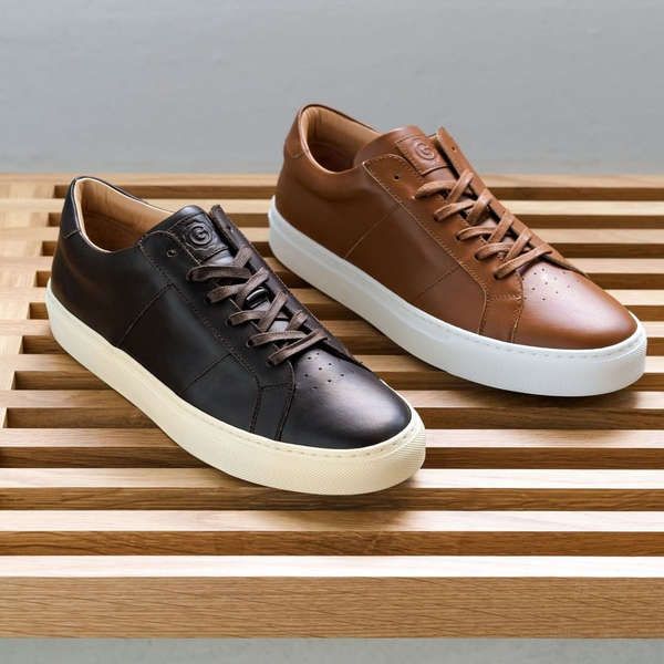 popular men's casual shoes