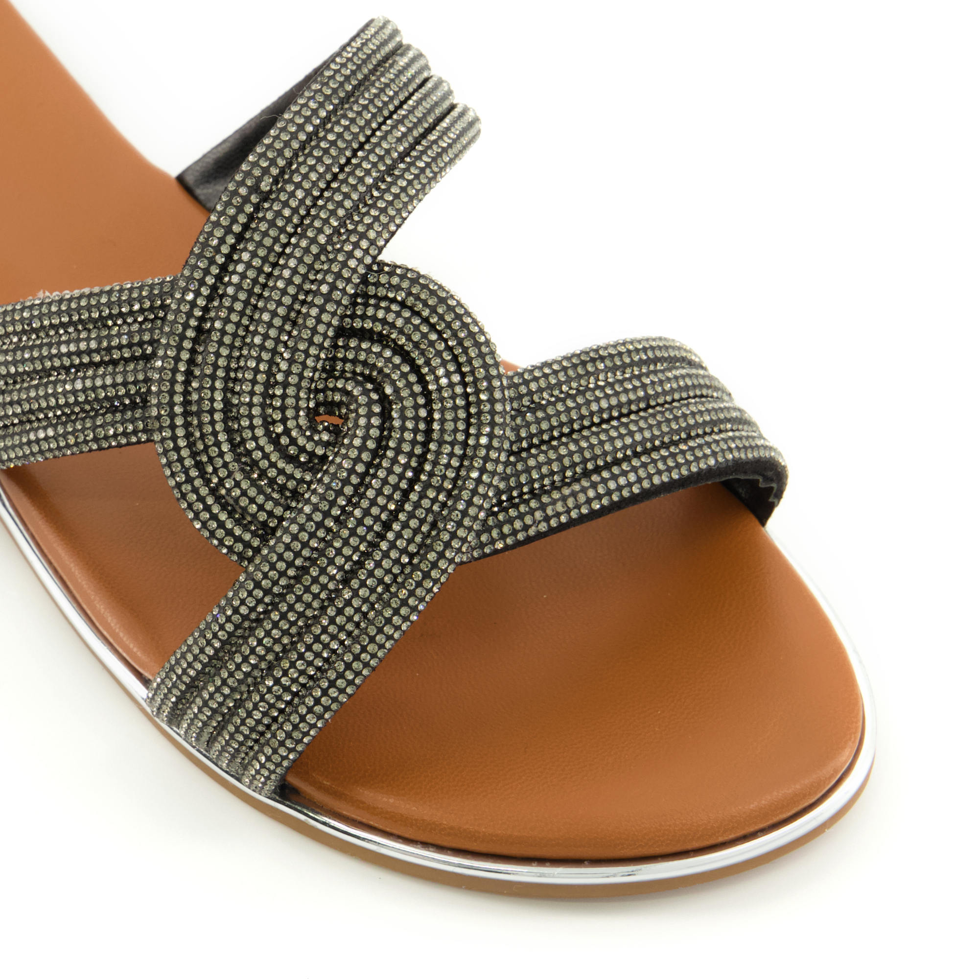 Women's flat sandals